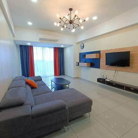 Joyful Sitiawan Skygarden Swimming Pool Appartement Seri Manjung Buitenkant foto