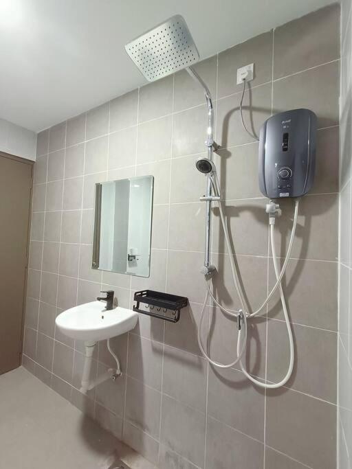 Joyful Sitiawan Skygarden Swimming Pool Appartement Seri Manjung Buitenkant foto